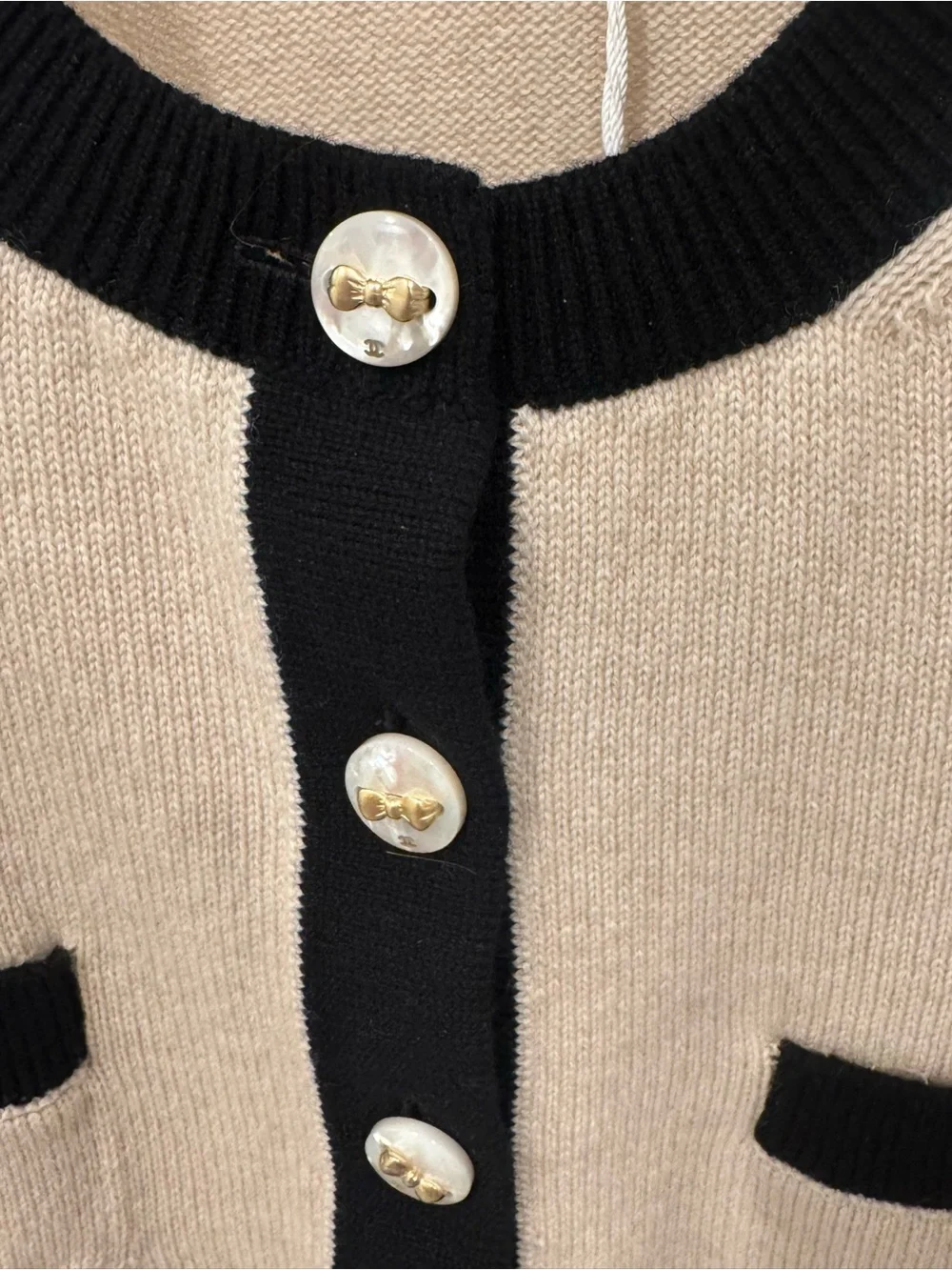 CHANEL Fall Winter 2025 25K Runway Beige and Black Cashmere Cardigan NWT size 38